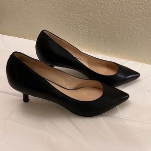Nine West black leather heels, size 9, 1” heel
